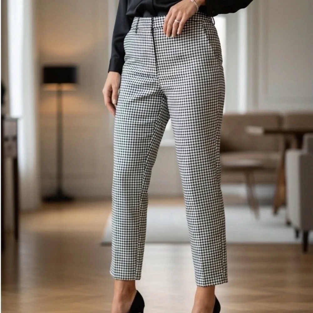 Adrianna Papell Black and White Patterned Ankle Pants - Picture 11 of 11
